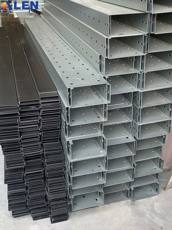 Máng cáp 200x100x1.5mm 9 Máng cáp 200x100x1.5