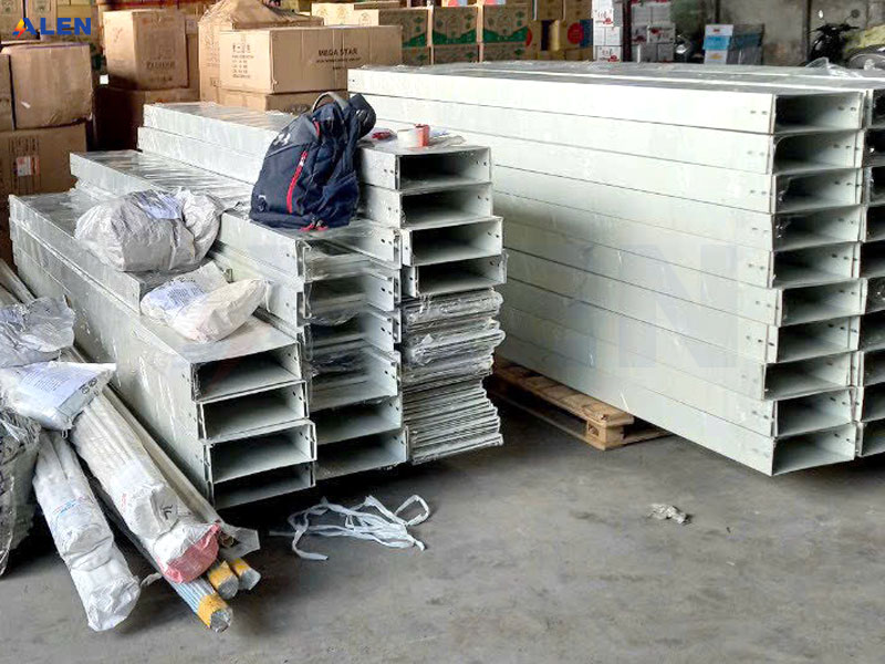 Máng cáp 200x50 11 Máng cáp 200x50