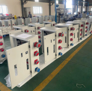 Tủ điện chiếu sáng được đặt ở đâu?